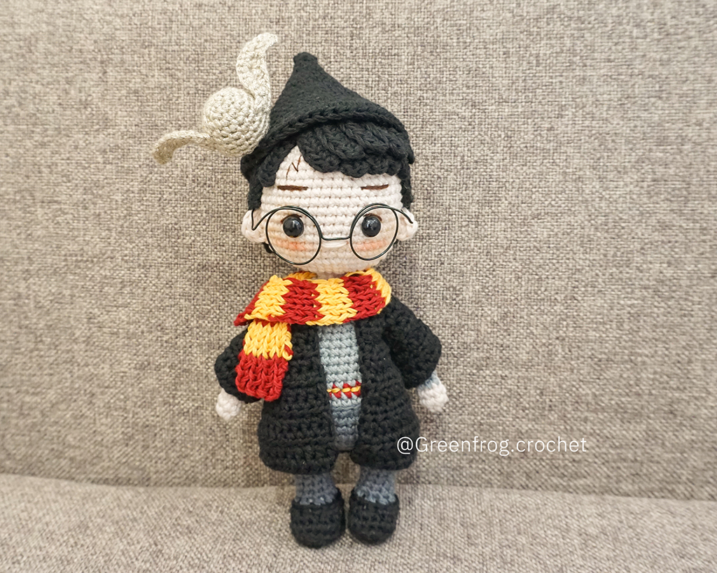 HARRY POTTER CROCHET KIT FROM WIZARDING WORLD – NEW