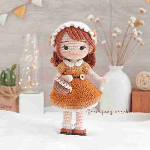 amigurumi-doll-pattern-zoey-green-frog-crochet