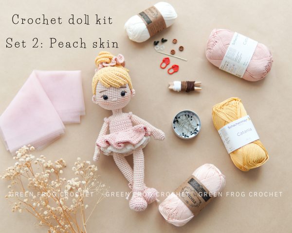 Green-frog-crochet-kit-yarn-doll