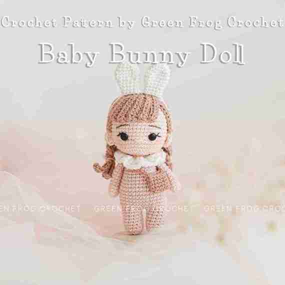 Green-frog-crochet-amigurumi-doll